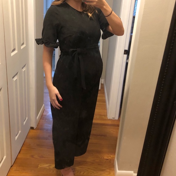boohoo maternity jumpsuit